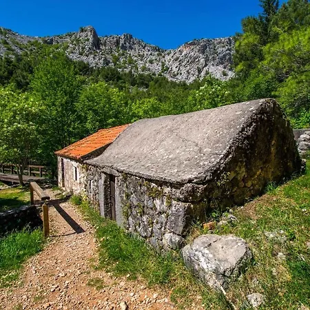 Seline/paklenica Riviera 35913 Seline